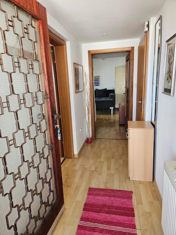 Apartments With Swimming Pool 9X4M Selce Eksteriør billede