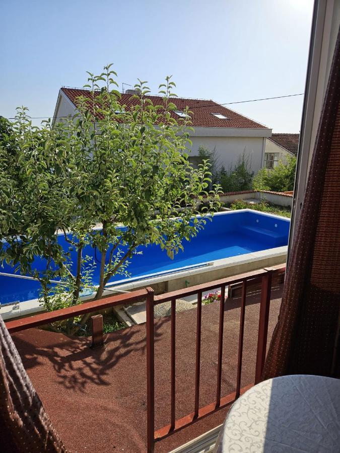Apartments With Swimming Pool 9X4M Selce Eksteriør billede