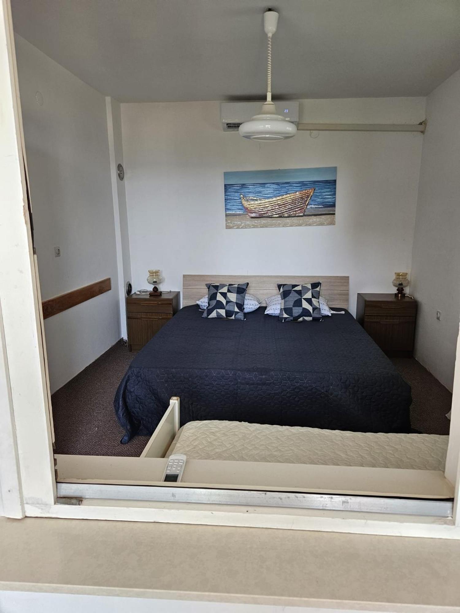 Apartments With Swimming Pool 9X4M Selce Eksteriør billede