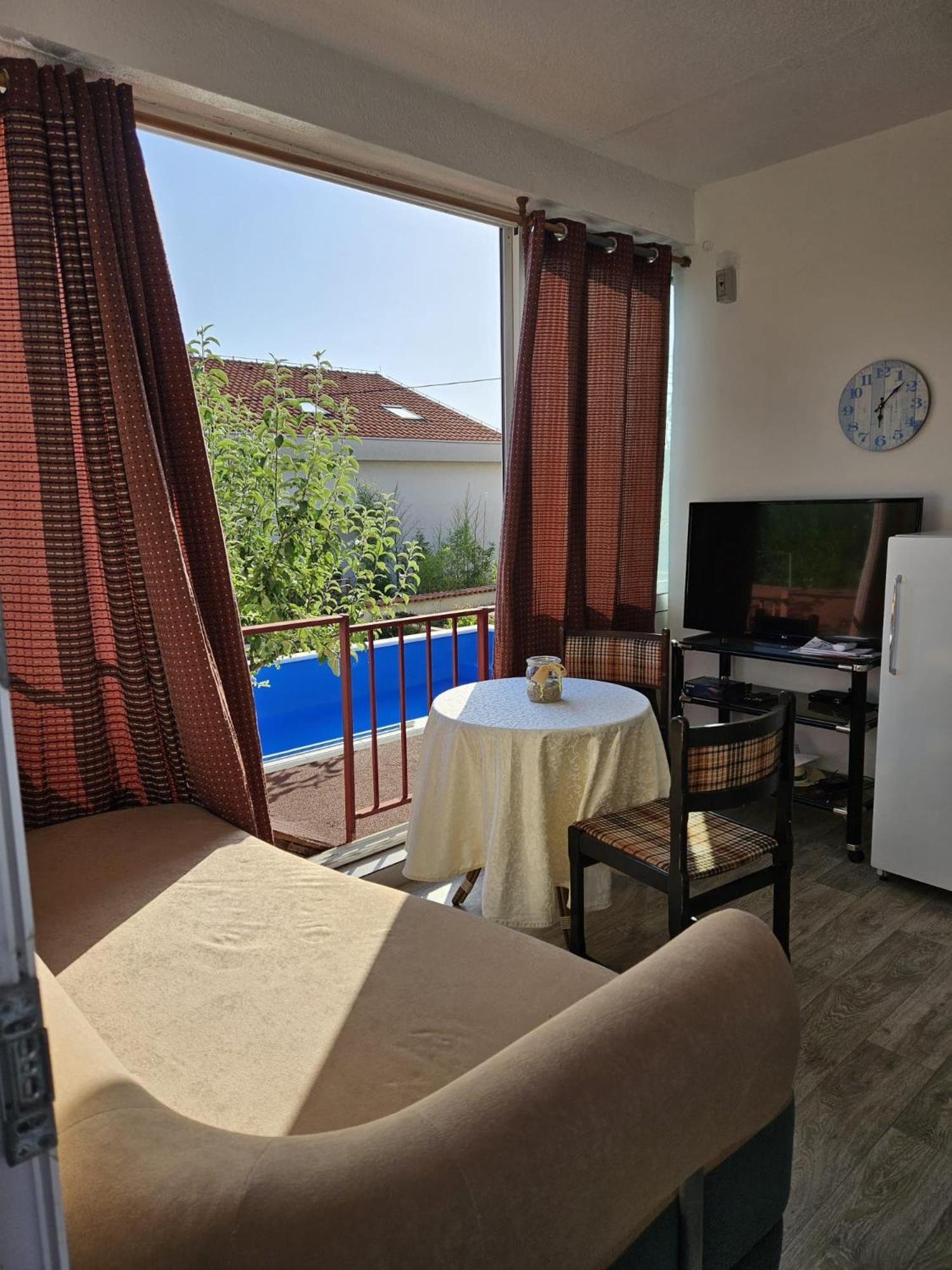 Apartments With Swimming Pool 9X4M Selce Eksteriør billede